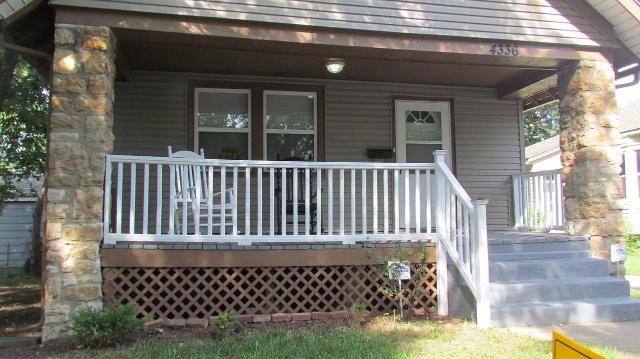 4336 Bell St - Photo 2 of 28