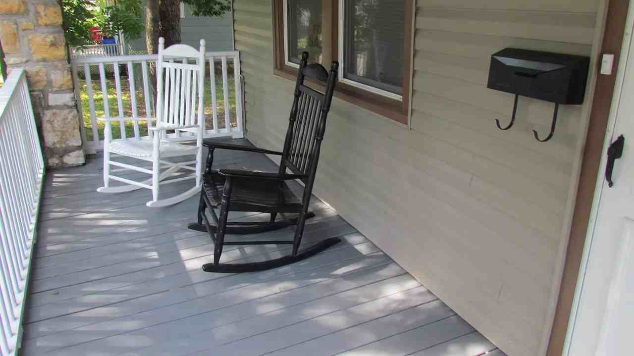 4336 Bell St - Photo 5 of 28