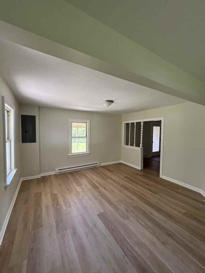 679 Lofton Rd - Photo 2 of 10