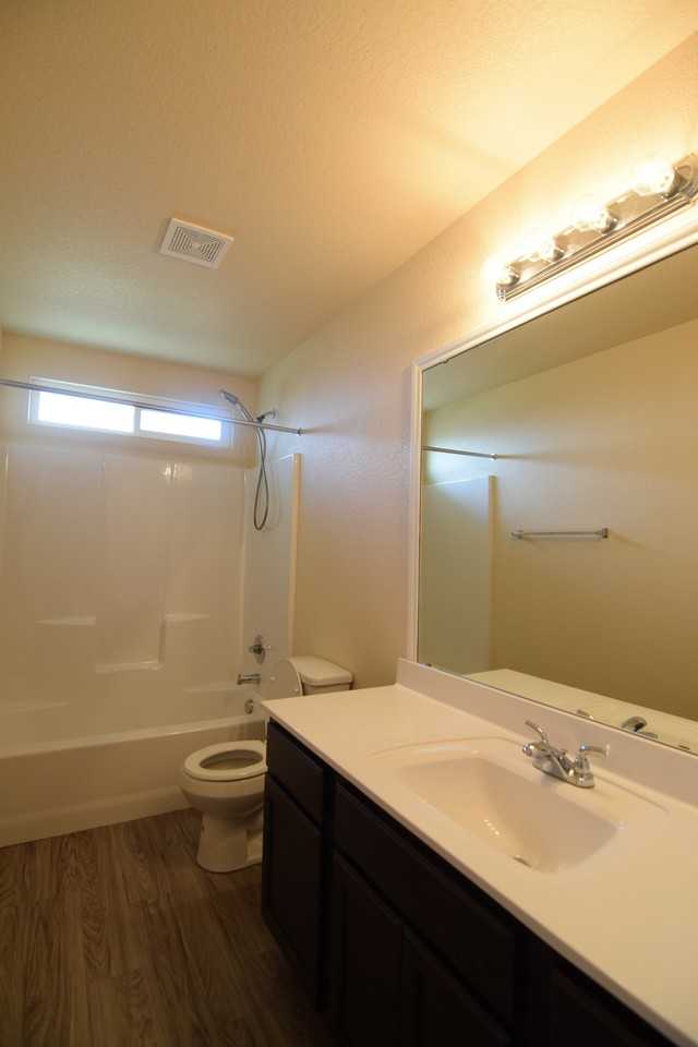 2209 Sea Eagle Dr - Photo 4 of 26