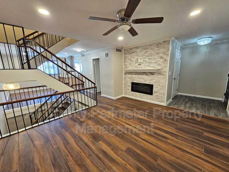 7309 Cardigan Cir - Photo 2 of 12