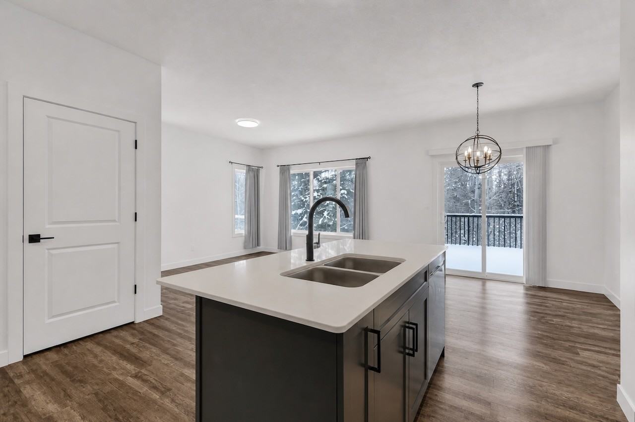 5001 213a St Nw - Photo 4 of 7