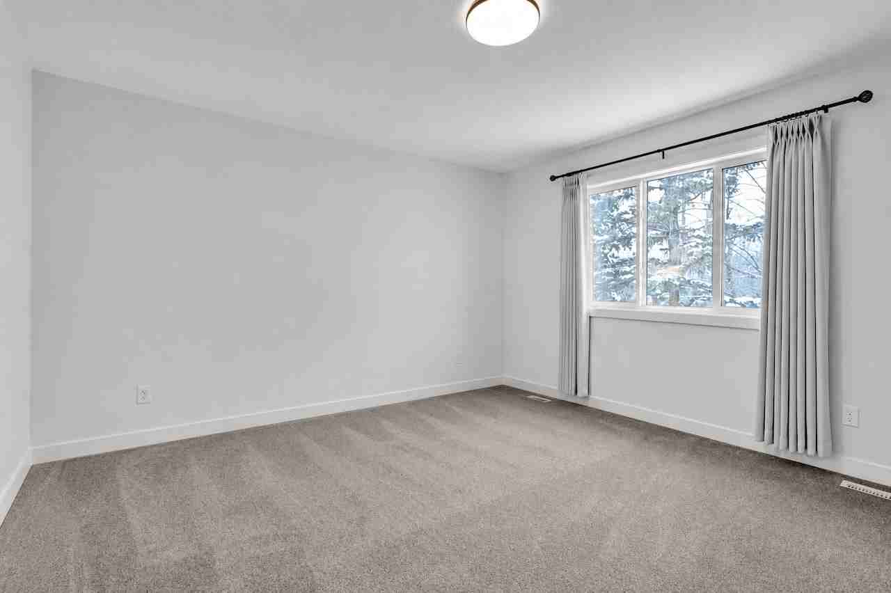 5001 213a St Nw - Photo 5 of 7
