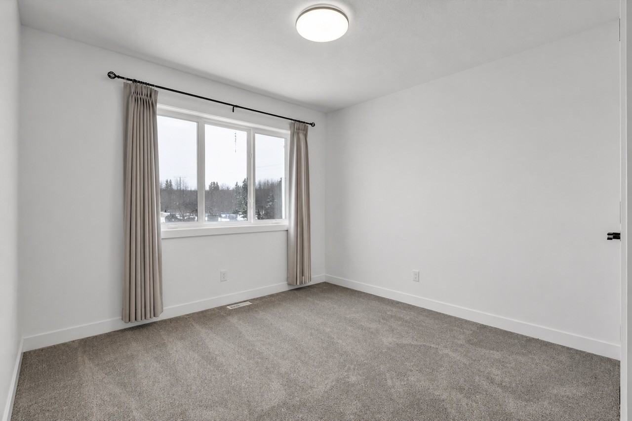 5001 213a St Nw - Photo 6 of 7
