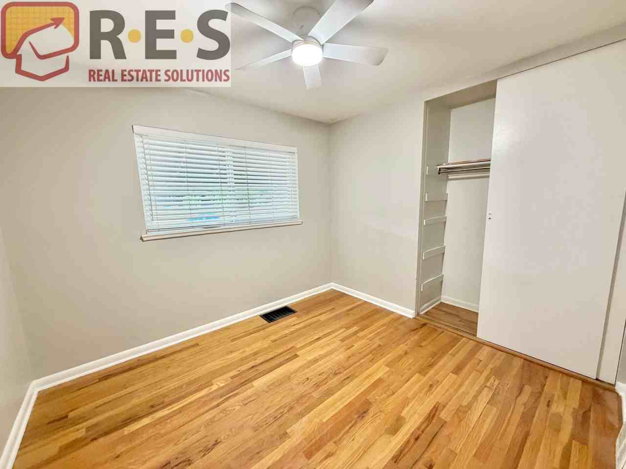 3201 S Holly St - Photo 6 of 17