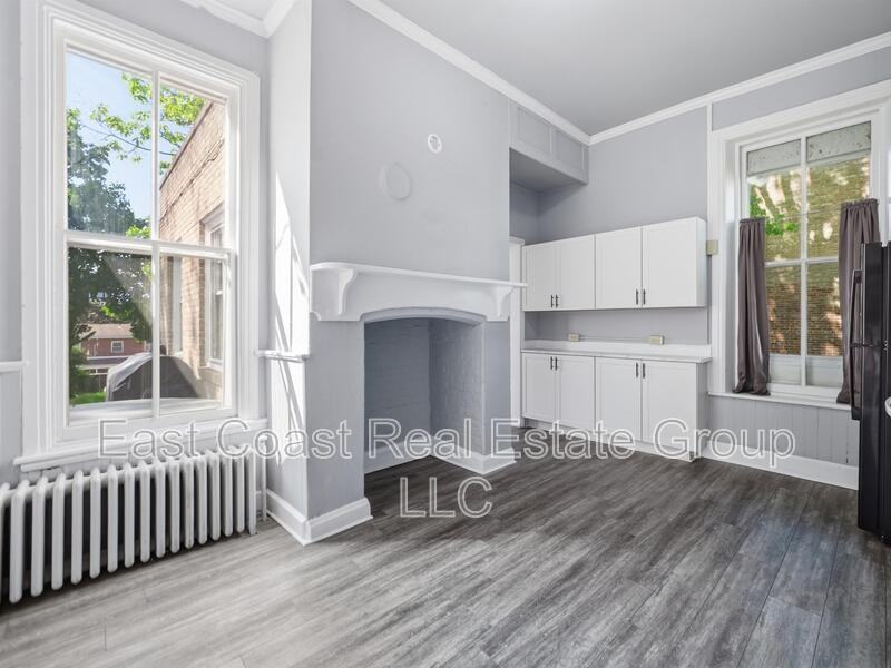 323 N Potomac St #1 - Photo 6 of 23