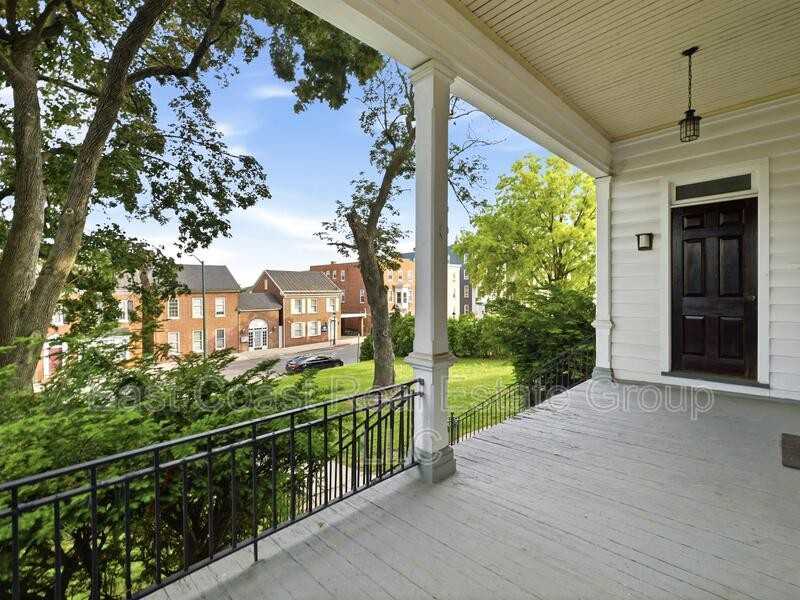 323 N Potomac St #2 - Photo 2 of 19