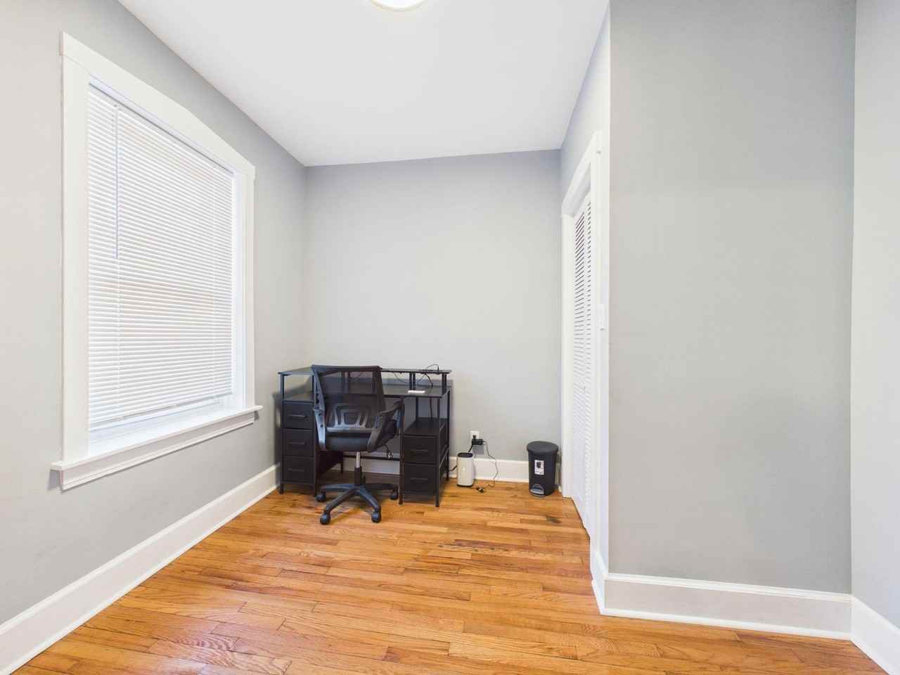 8600 Landis Ave - Photo 7 of 15