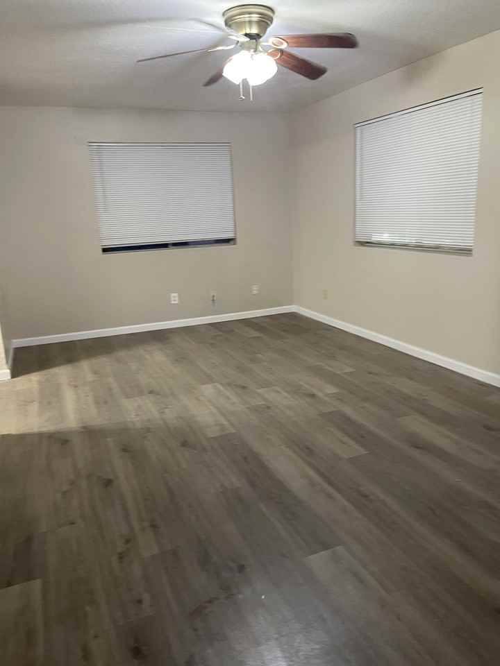 918 N Pueblo Dr #2 - Photo 2 of 9