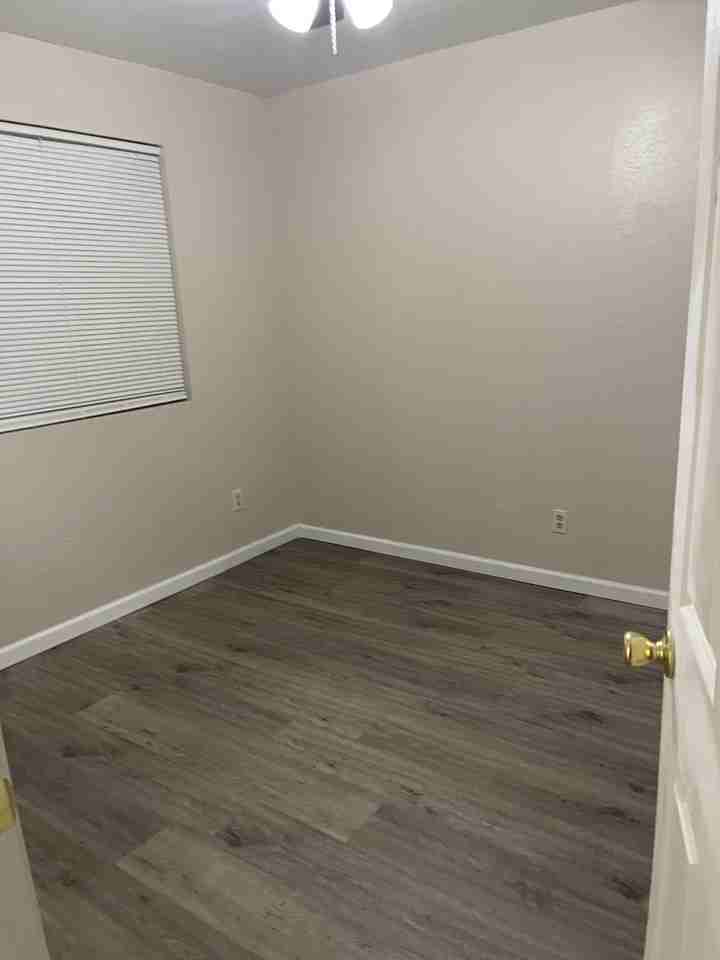 918 N Pueblo Dr #2 - Photo 6 of 9
