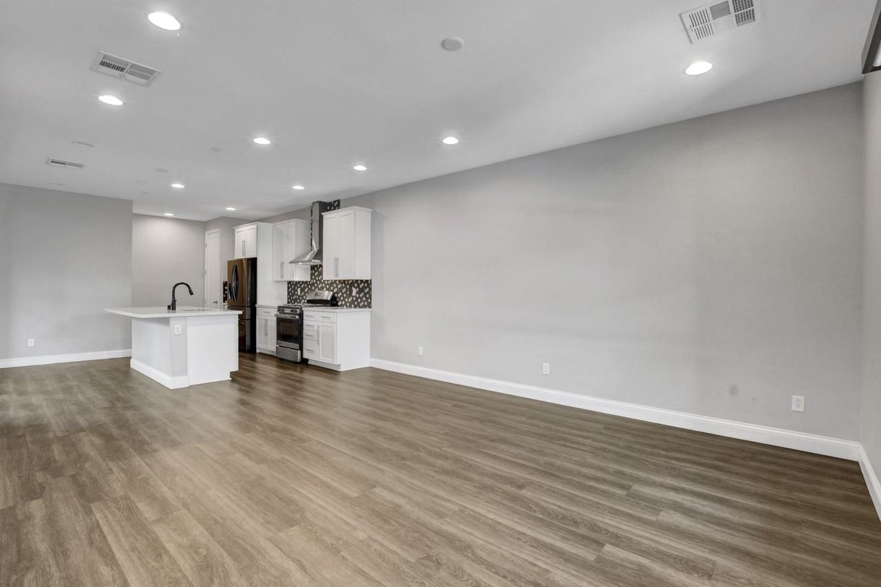 770 N Water St - Photo 6 of 50