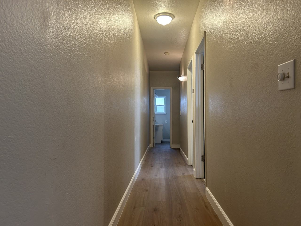 1143 Parker Ave - Photo 3 of 6