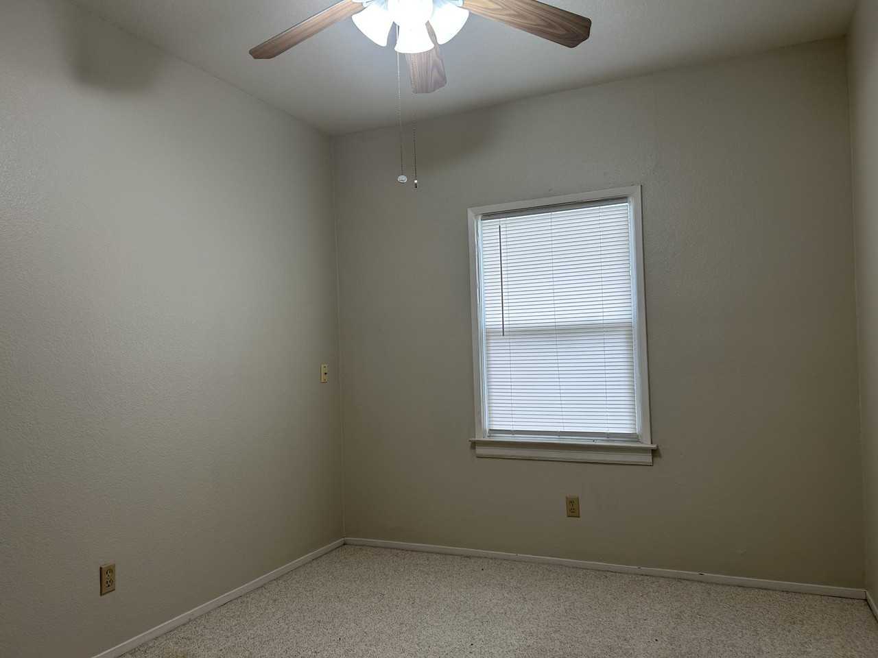 1143 Parker Ave - Photo 6 of 6