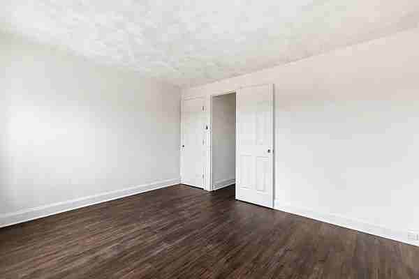 843 N Spruce St - Photo 4 of 13
