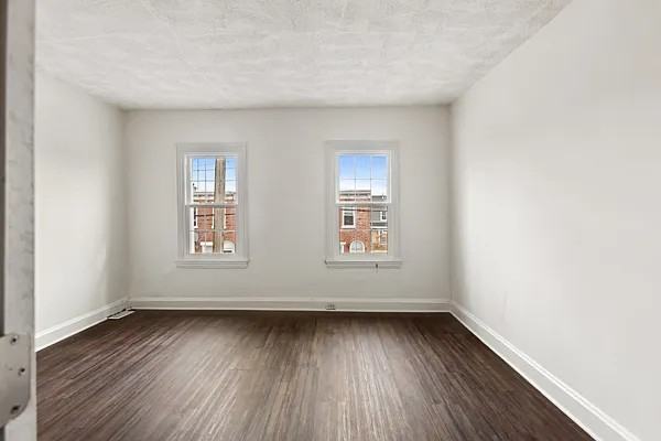 843 N Spruce St - Photo 5 of 13