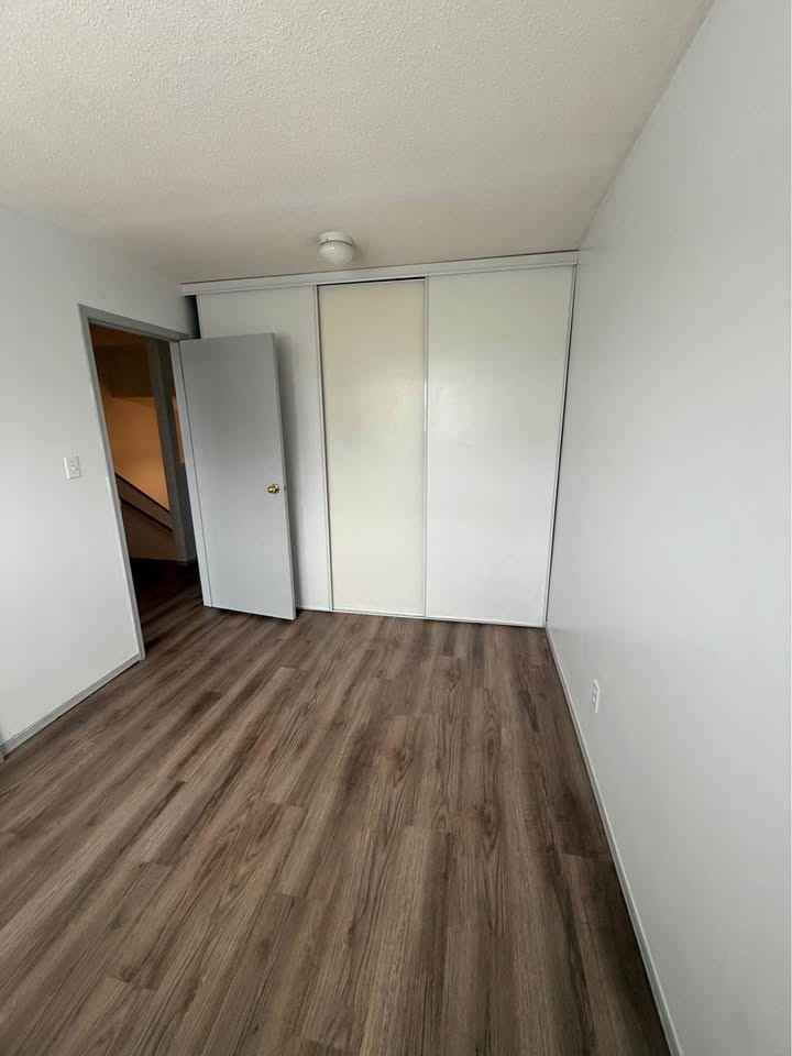 7602 176 St Nw - Photo 6 of 23