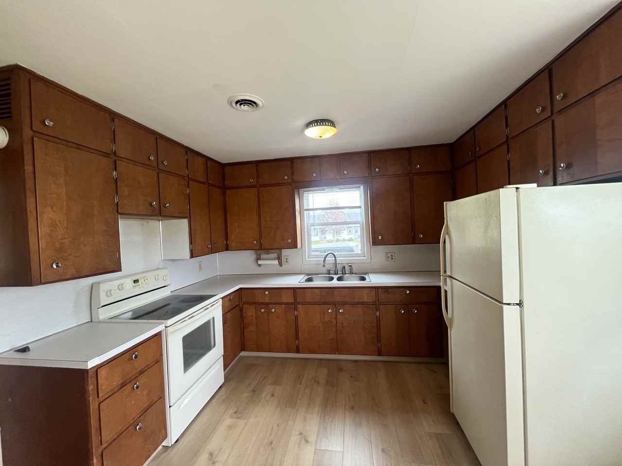 11796 Arthur - Photo 3 of 12