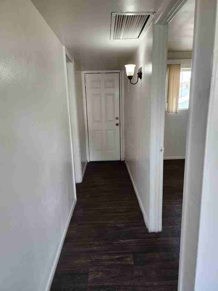 2535 W Highland Ave - Photo 2 of 8