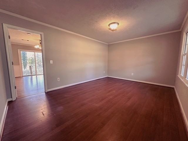 95 Castlegate Cir - Photo 3 of 23