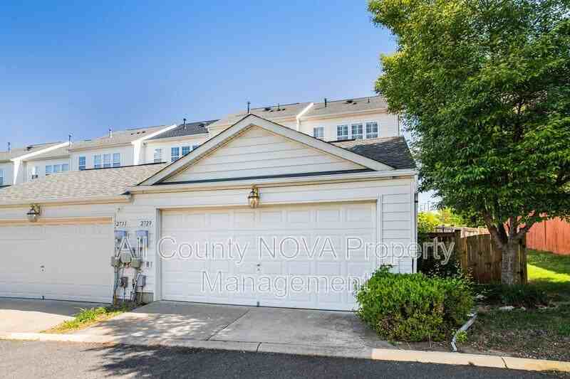 2729 Celestial Dr - Photo 2 of 43
