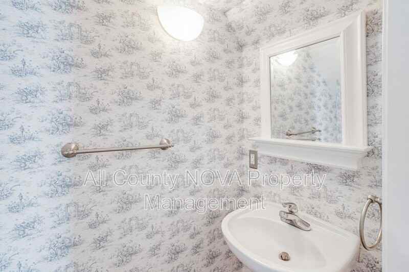 2729 Celestial Dr - Photo 6 of 43