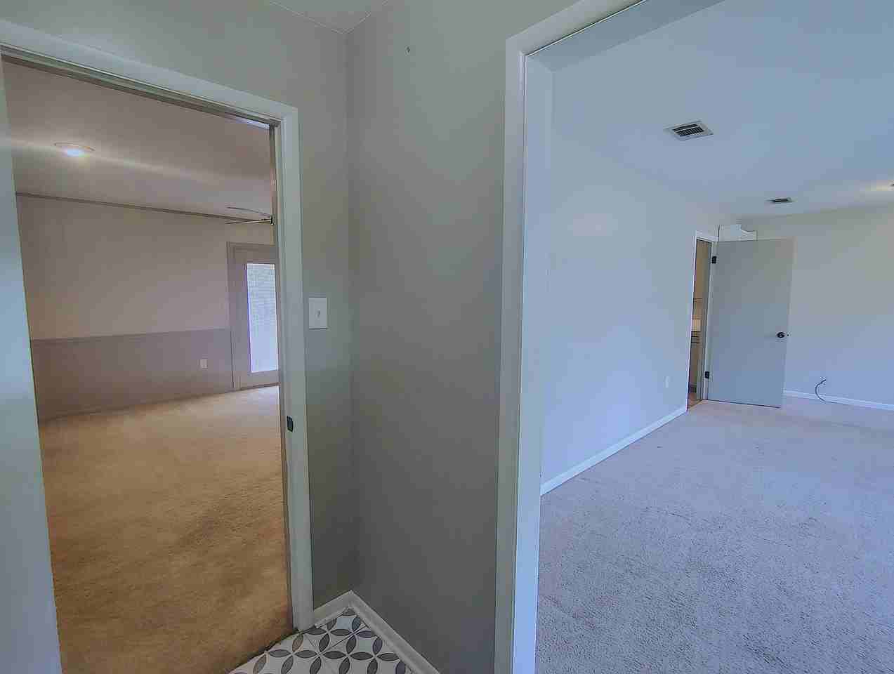 810 Ogilsvie St - Photo 2 of 20