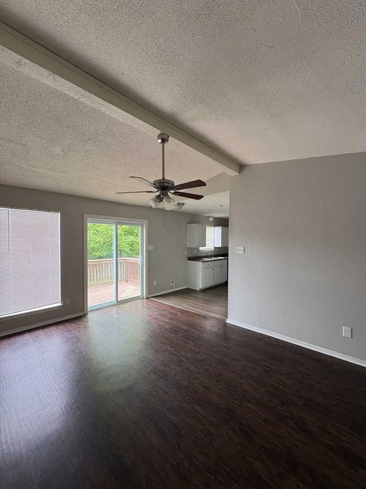 5 Foxboro Ct - Photo 5 of 23
