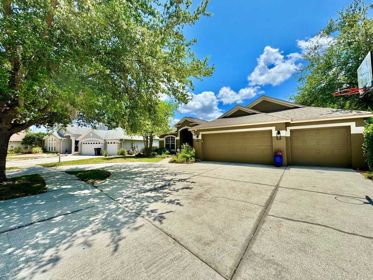 16934 Melissa Ann Dr - Photo 2 of 50