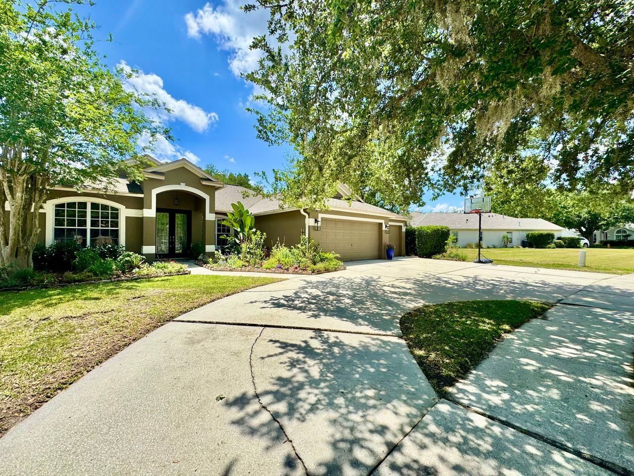 16934 Melissa Ann Dr - Photo 3 of 50