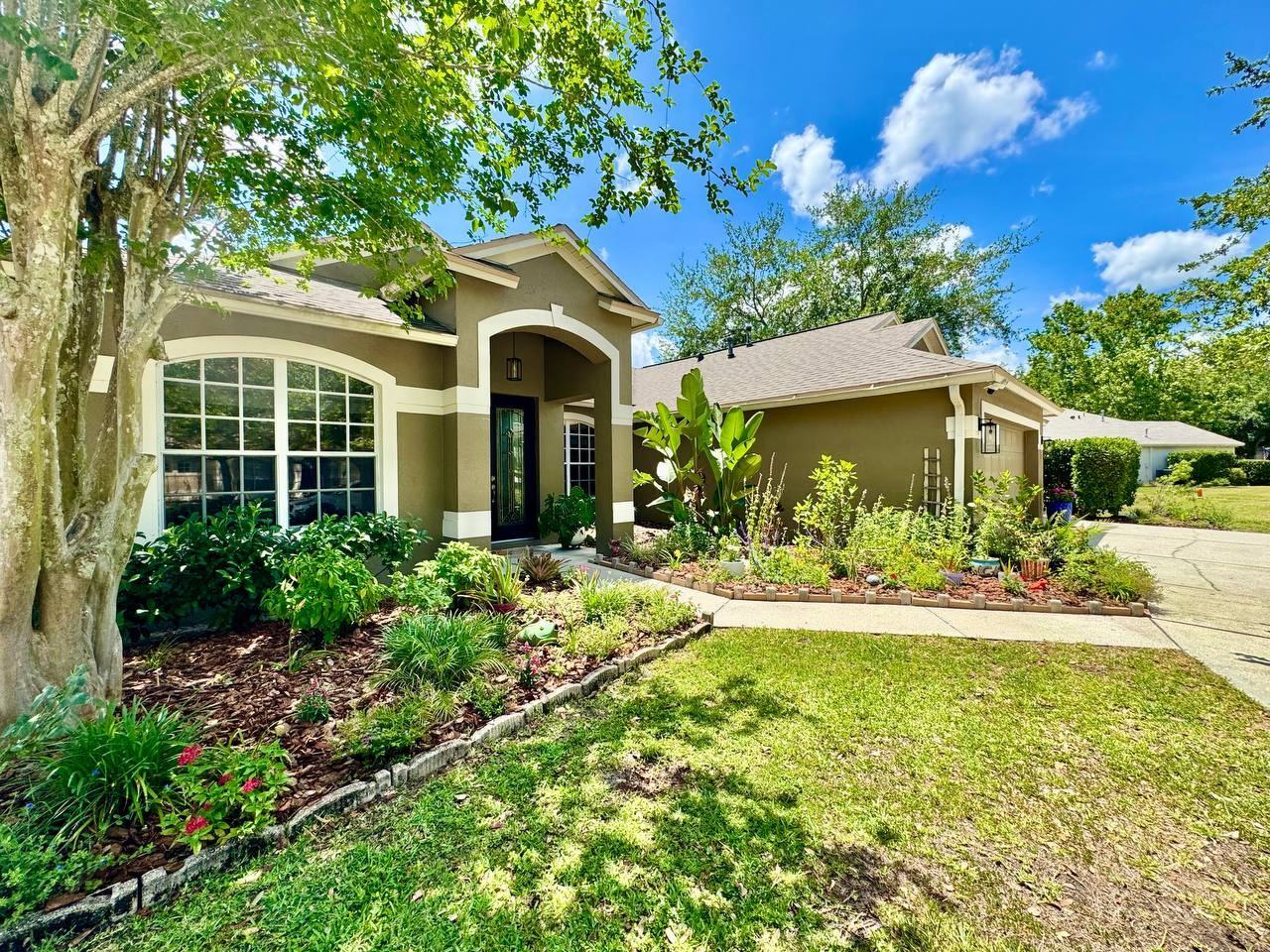 16934 Melissa Ann Dr - Photo 5 of 50