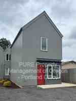 featured image of 5870 N Harvard St