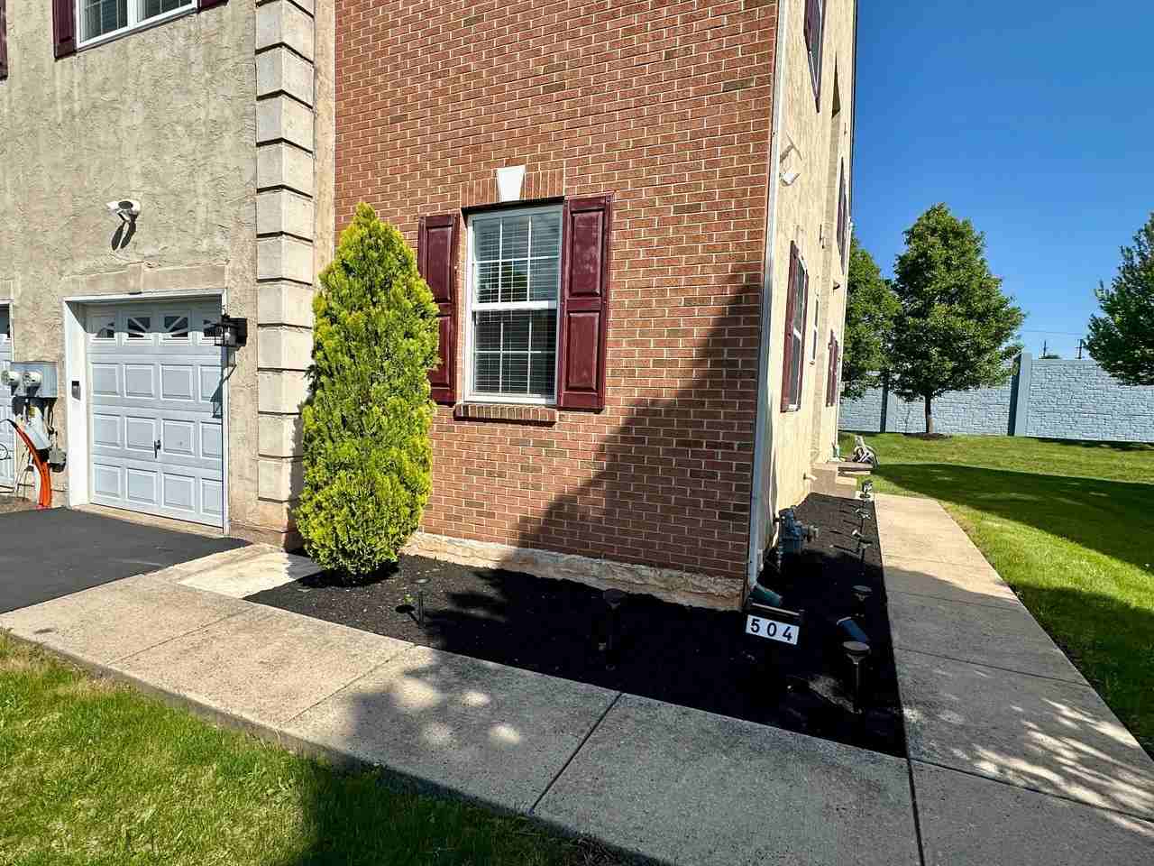 504 Clearview Dr - Photo 3 of 50