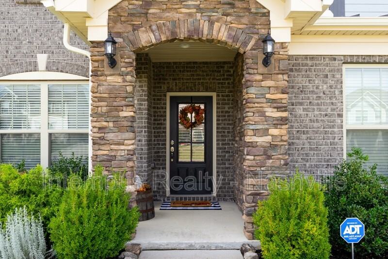 1005 Maleventum Way - Photo 3 of 50