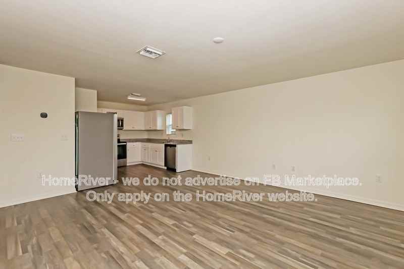 822 Sw 2nd St - Photo 4 of 18