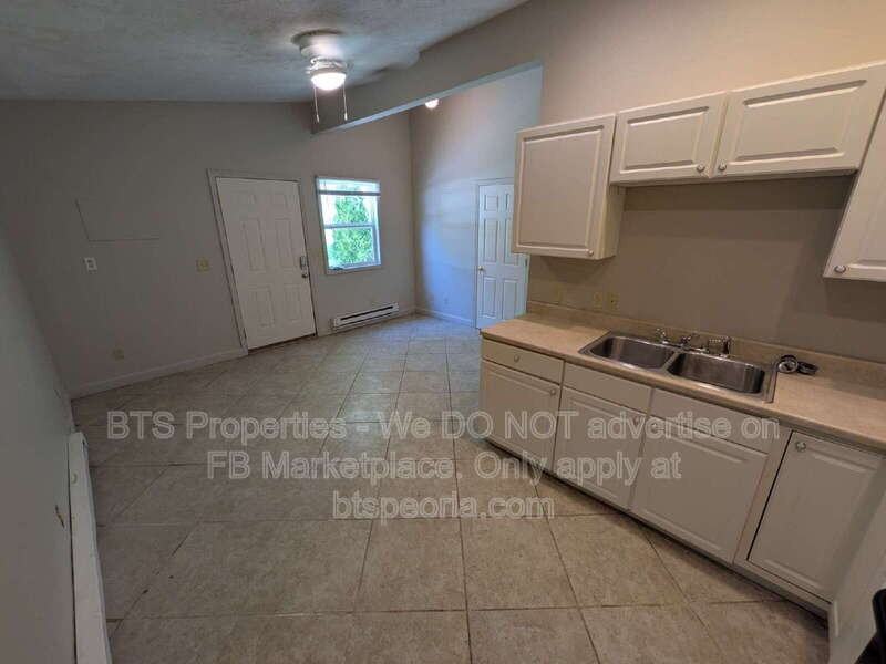 5917 W Plank Rd #6 - Photo 3 of 8