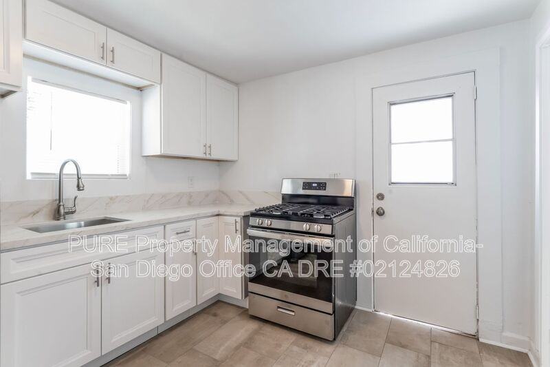 1840 Harding Ave - Photo 2 of 15