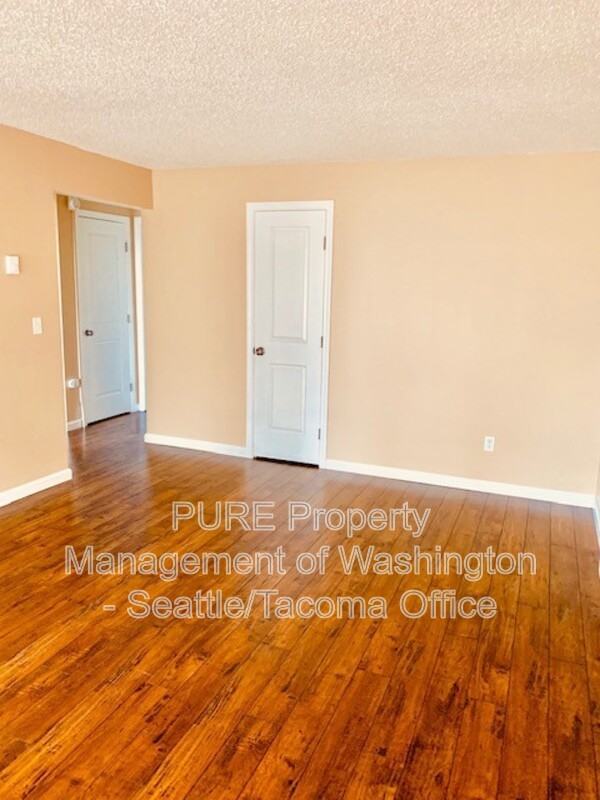 7919 35th Ave Sw #103 - Photo 6 of 13