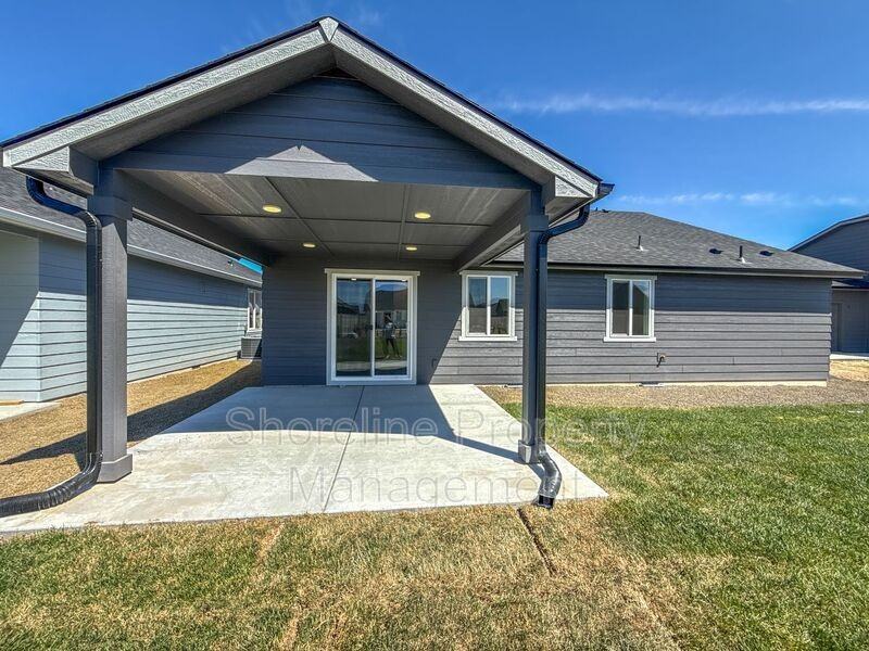 5563 E Garby St - Photo 3 of 28