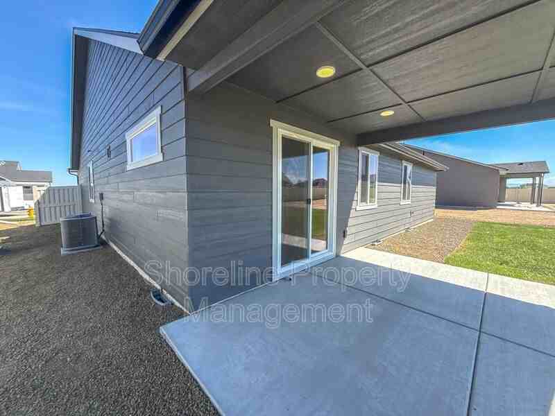 5563 E Garby St - Photo 5 of 28