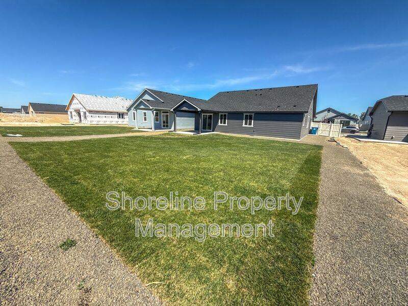 5563 E Garby St - Photo 6 of 28