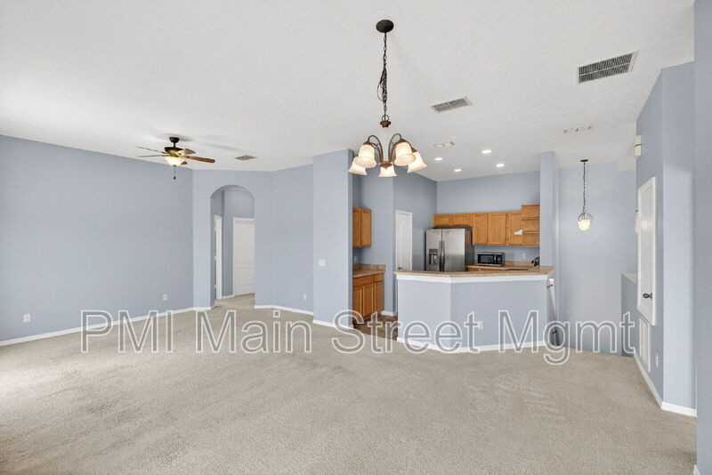 10935 Derringer Dr - Photo 6 of 20