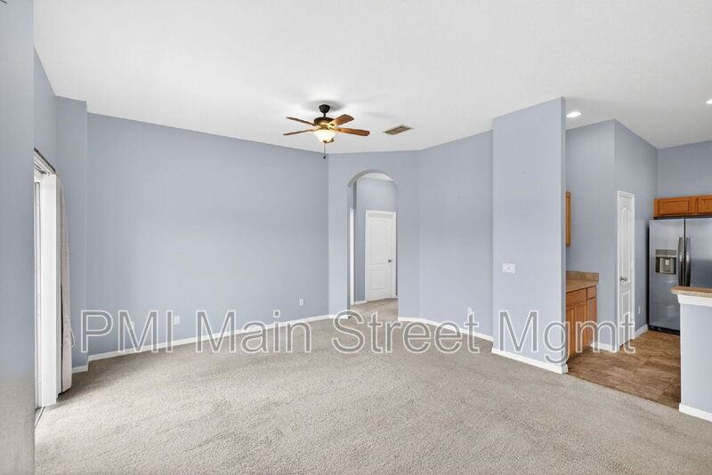 10935 Derringer Dr - Photo 7 of 20