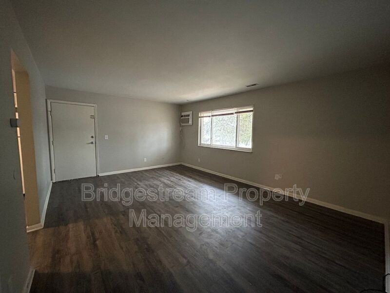 7835 N Main St #8 - Photo 3 of 14