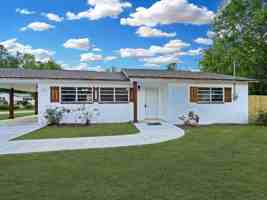 featured image of 131 Garrison St