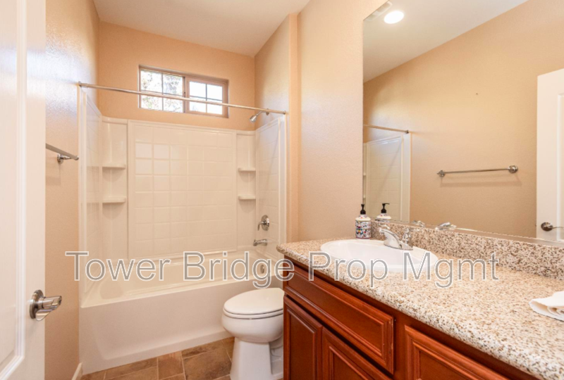 1457 Marseille Ln - Photo 5 of 50