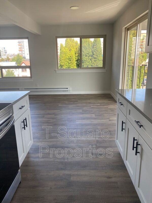 2918 Nassau St #101 - Photo 7 of 18