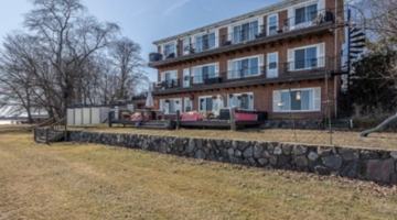 featured image of 11859 N Main St #1