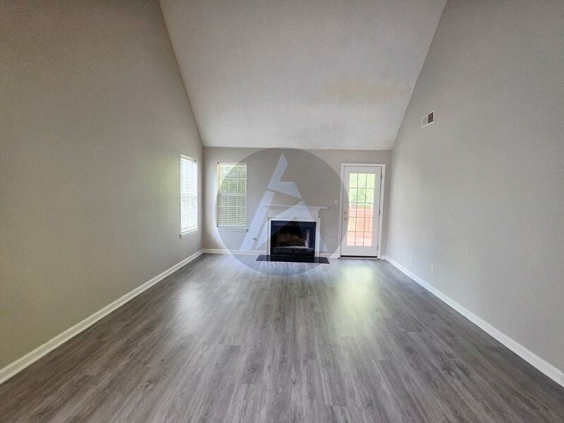 1423 Shiloh Way Nw - Photo 3 of 28