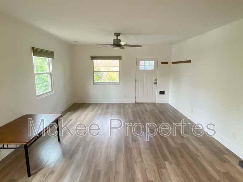 4605 59th St - Photo 5 of 19