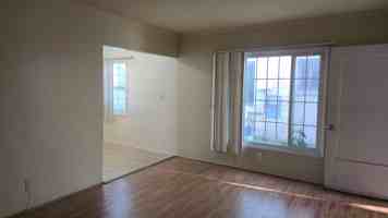 featured image of 1520 N Normandie Ave
